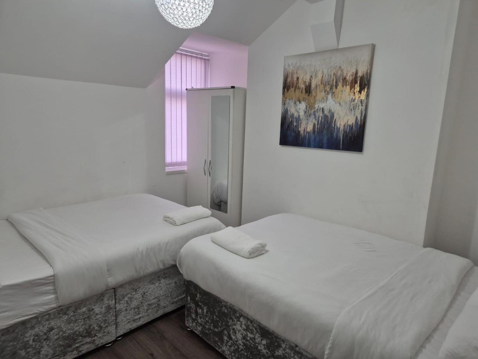 Affordably Elegant Apartments Close To Coop Live, Etihad Stadium And Manchester City Centre Екстериор снимка