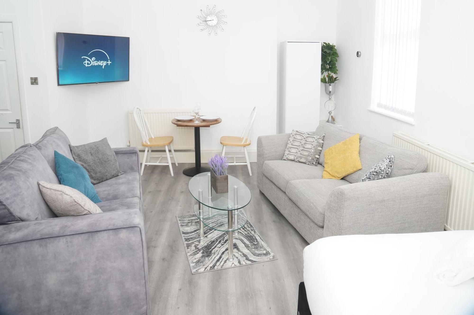 Affordably Elegant Apartments Close To Coop Live, Etihad Stadium And Manchester City Centre Екстериор снимка