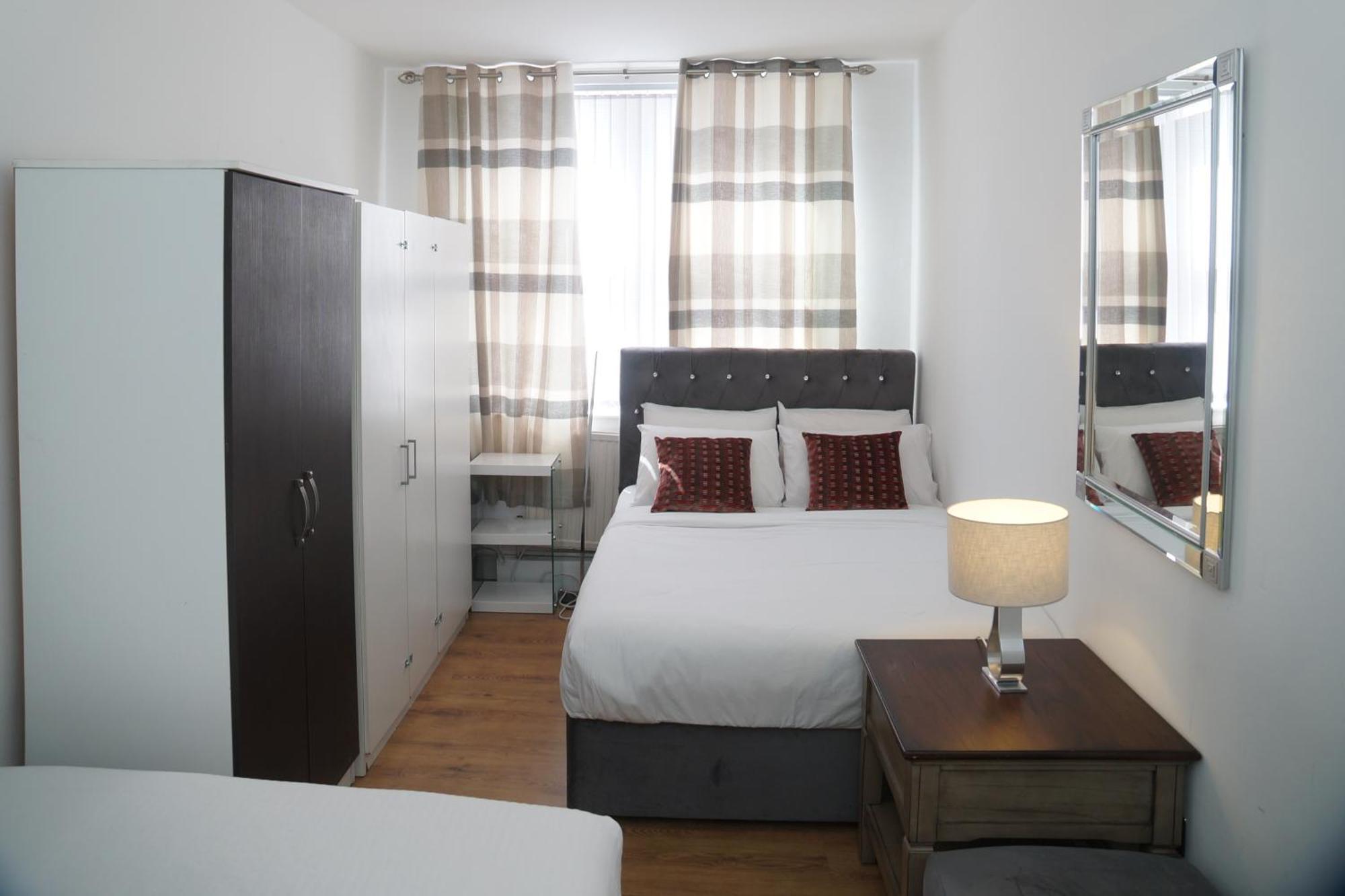 Affordably Elegant Apartments Close To Coop Live, Etihad Stadium And Manchester City Centre Екстериор снимка